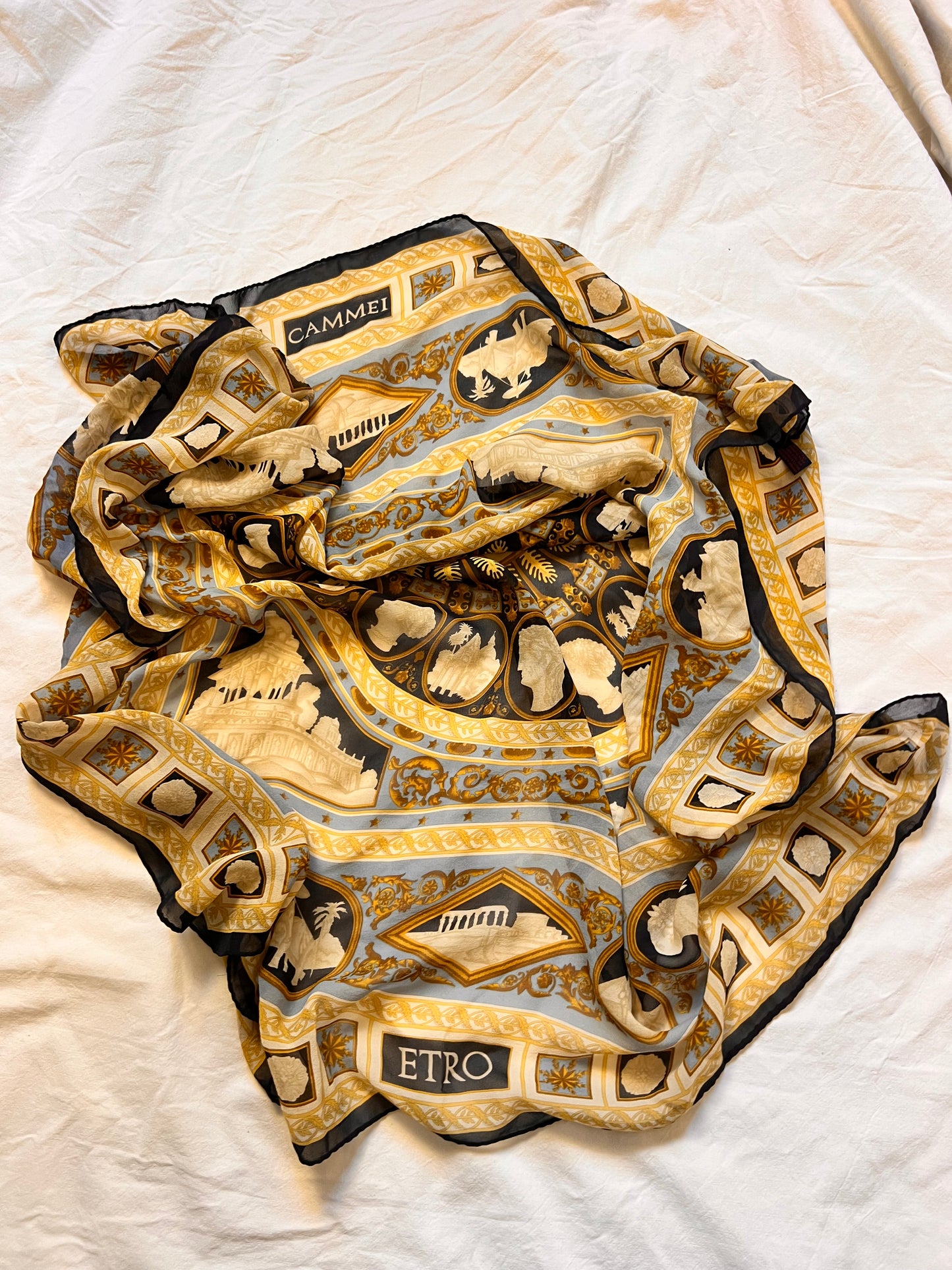 Foulard Etro in Seta – Collezione "Cammei" (90x90)