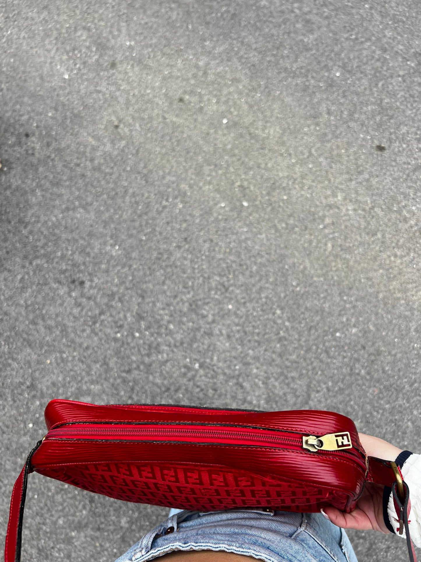 FENDI – Tracolla Vintage Camera Bag in Tessuto Zucca Rosso