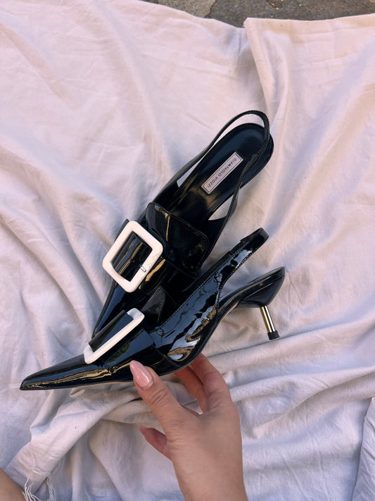 Slingback Giampaolo Viozzi in Vernice Nera con Fibbia Contratto (Tessuto/Resina Bianca) – Taglia 38