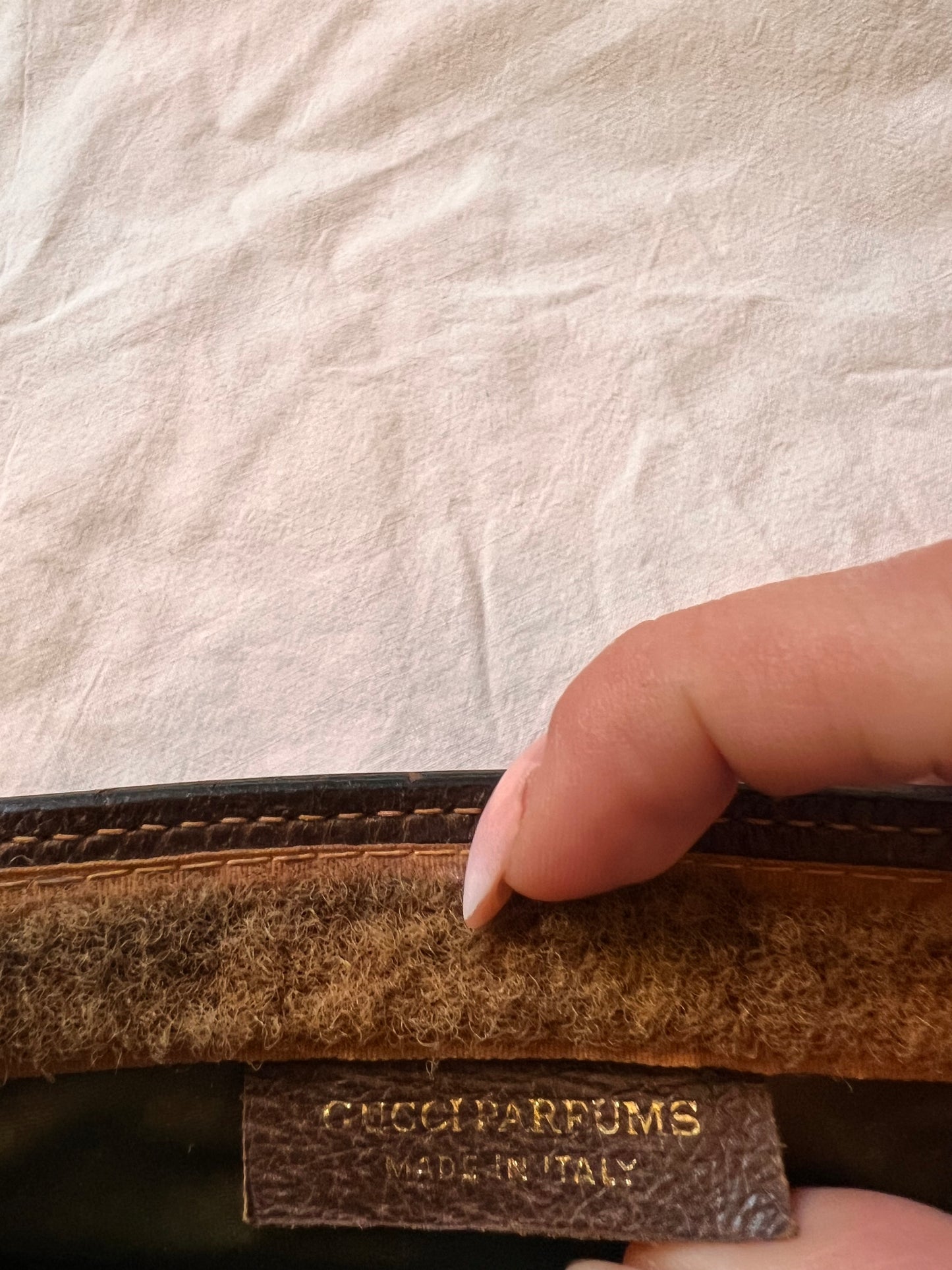 Gucci – Camera Bag Vintage in Tela GG Supreme e Pelle con Chain Custom Gold