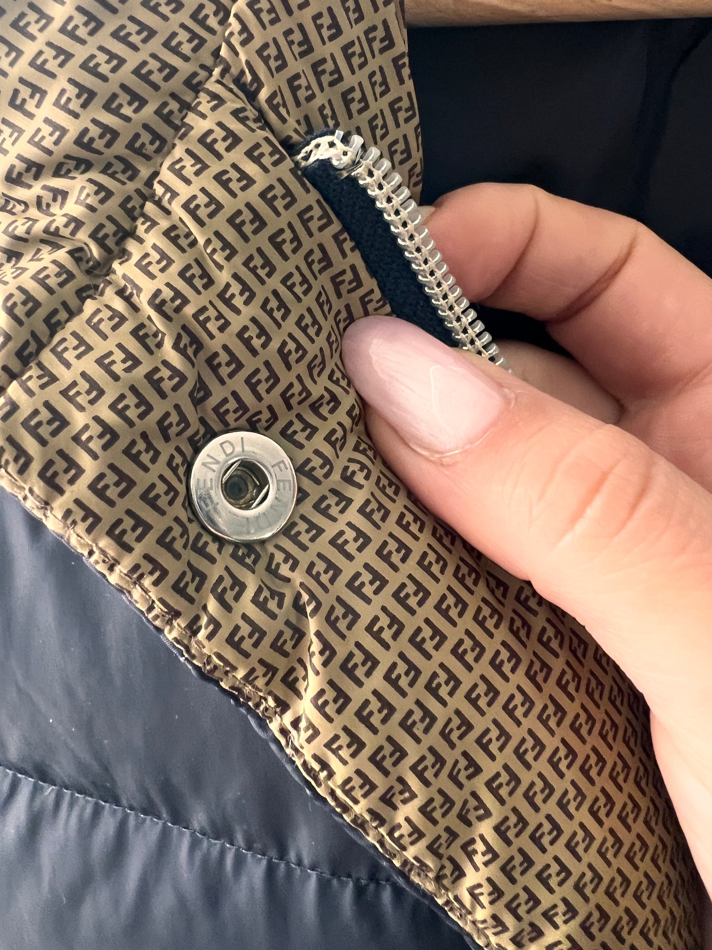 Piumino Fendi monogram