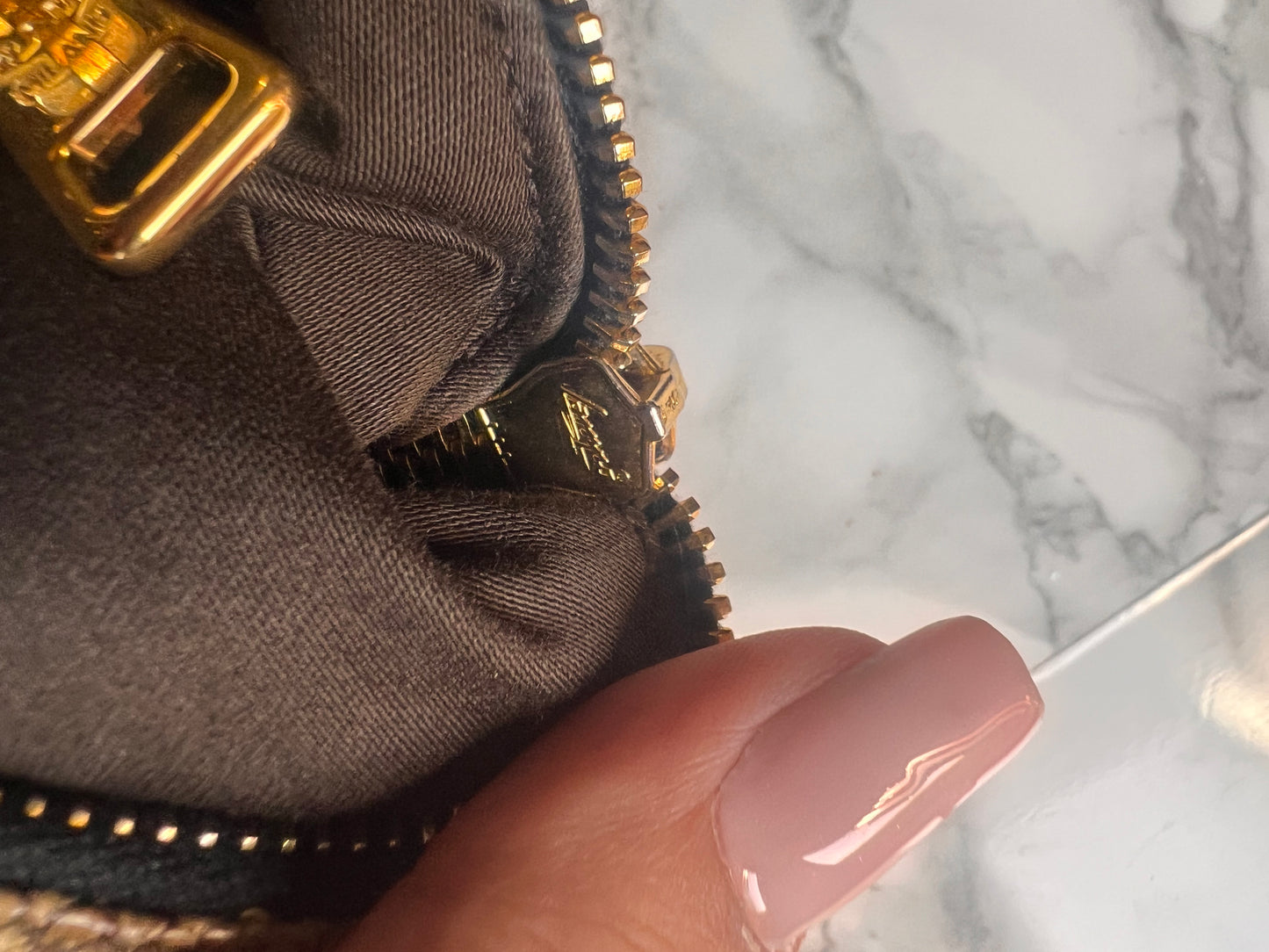 Borsa Hobo Prada in pitone