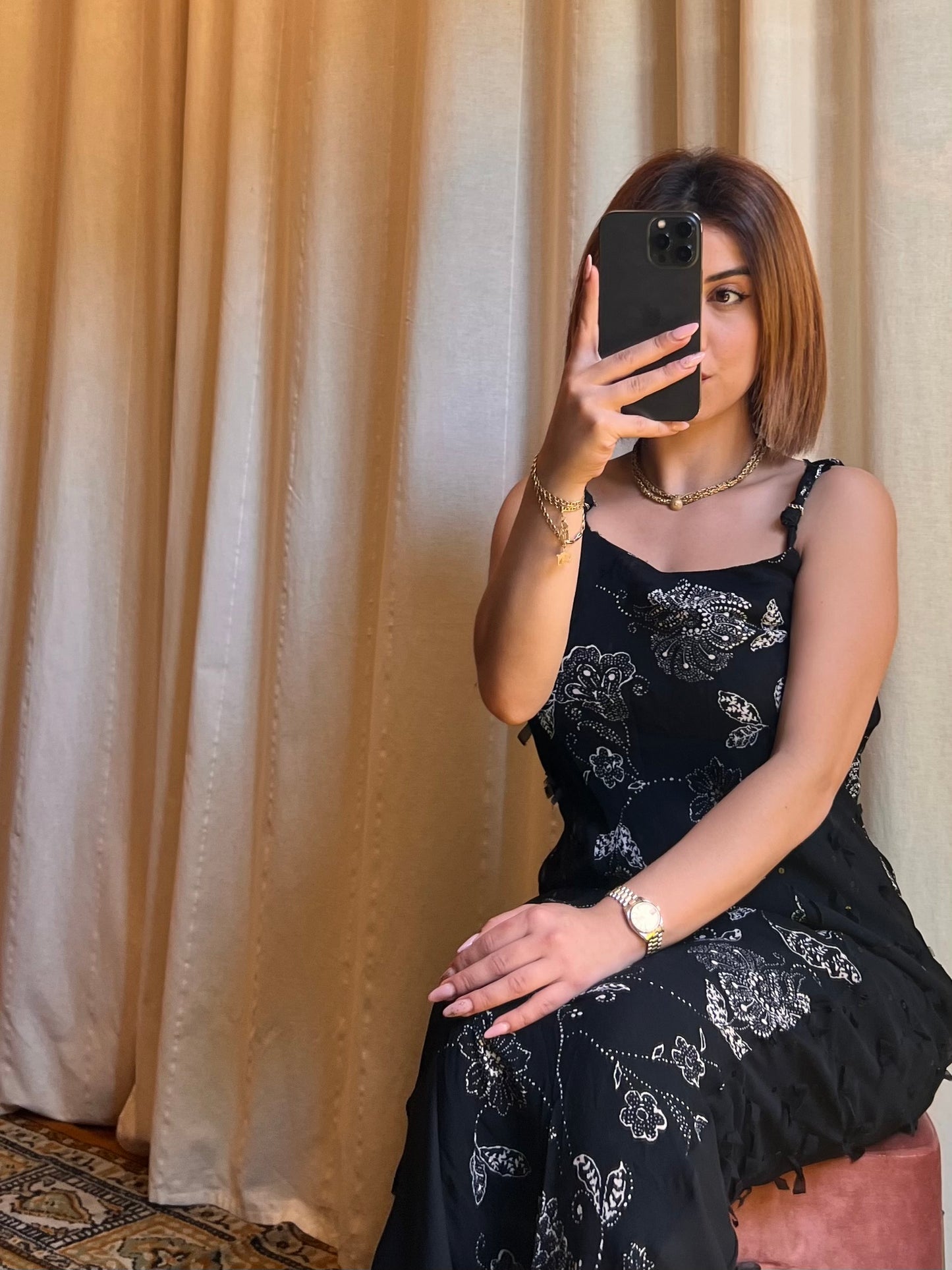 Abito Lungo Nero con Ricami Argento