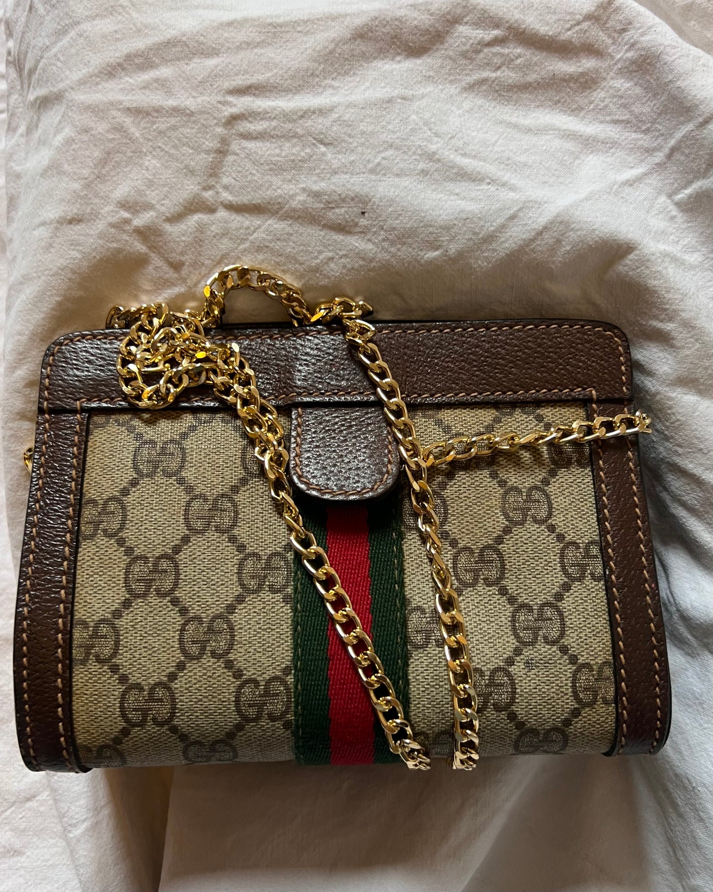 Gucci – Camera Bag Vintage in Tela GG Supreme e Pelle con Chain Custom Gold
