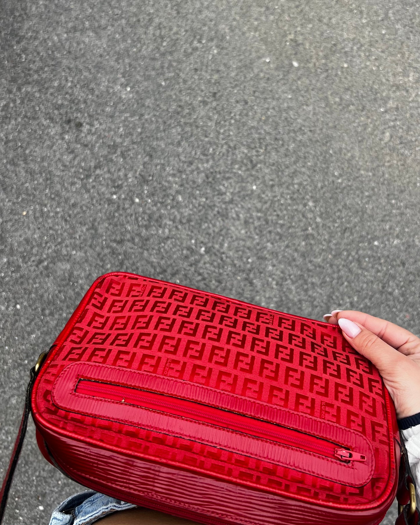 FENDI – Tracolla Vintage Camera Bag in Tessuto Zucca Rosso