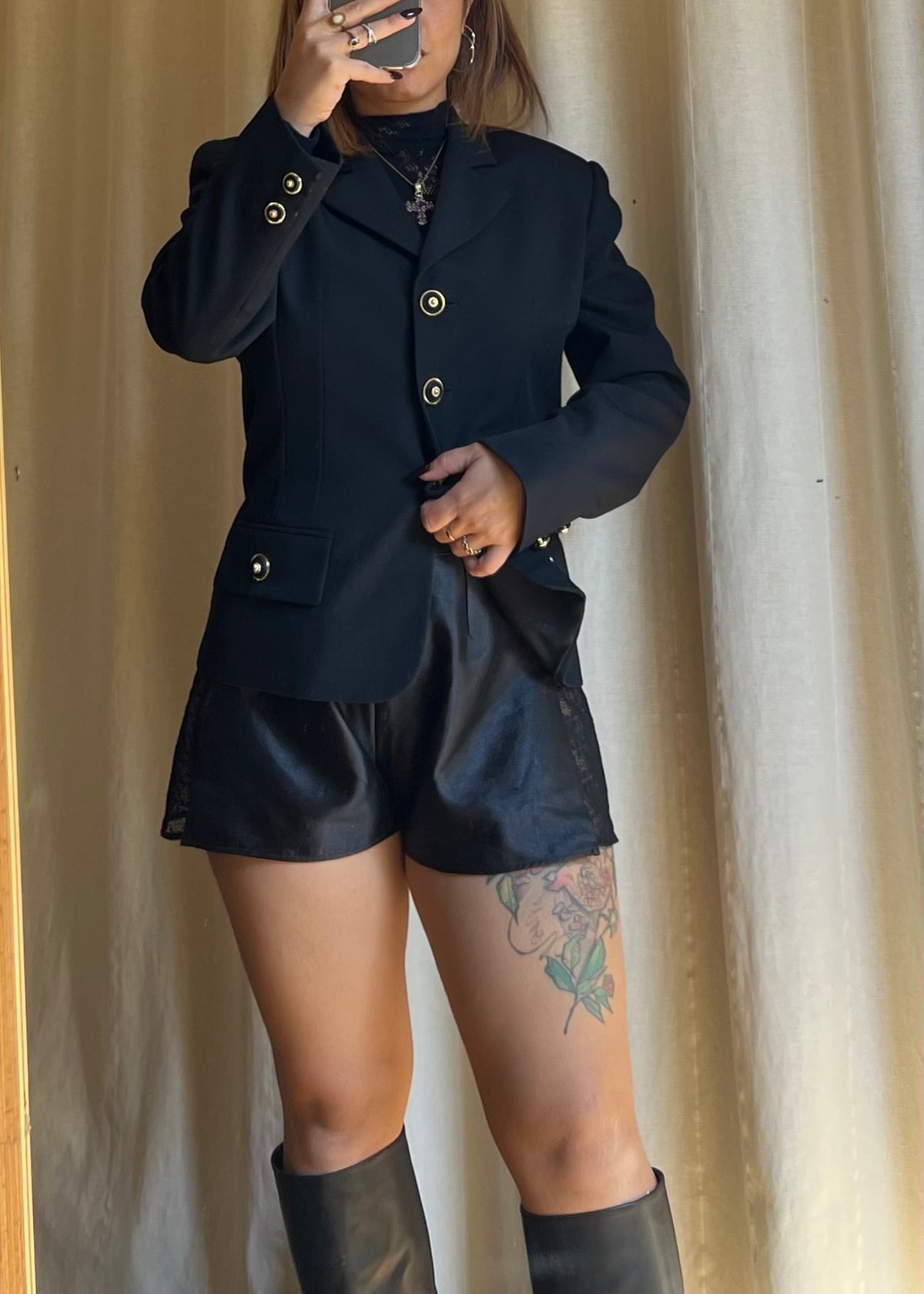Blazer SportMax Nero con Bottoni Gioiello Gold & Black