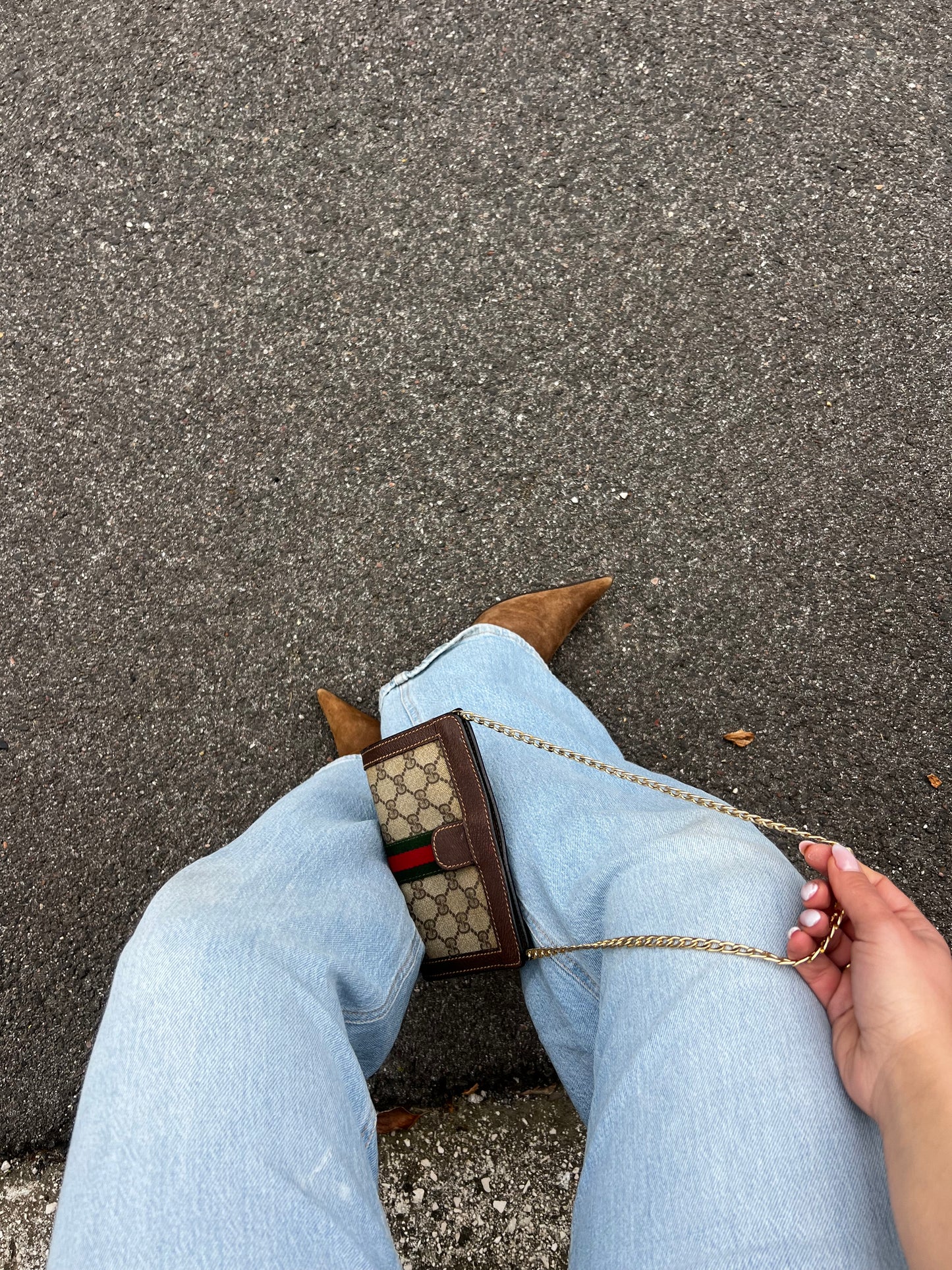 Gucci – Camera Bag Vintage in Tela GG Supreme e Pelle con Chain Custom Gold