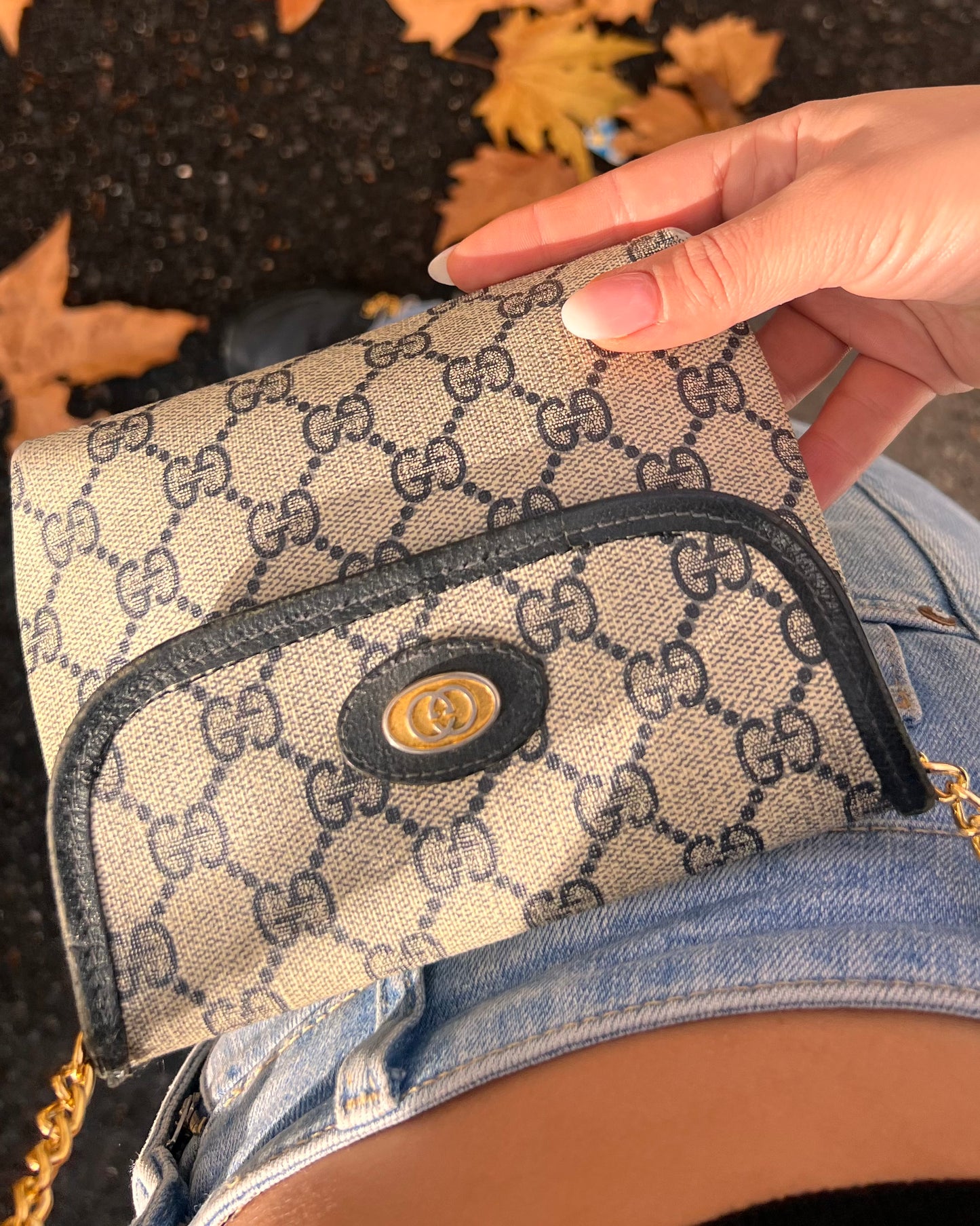 Mini pochette Gucci vintage con catena