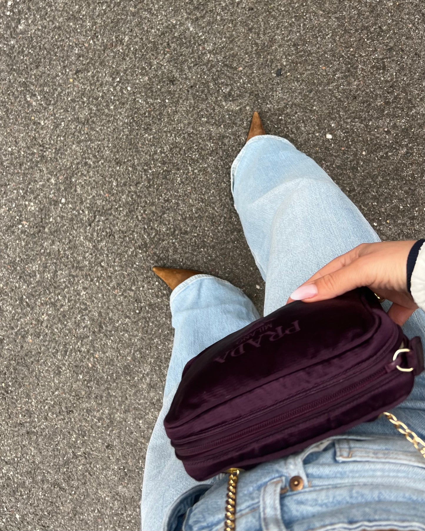Prada – Camera Bag in Raso Satin "Deep Plum" con Chain Custom Gold
