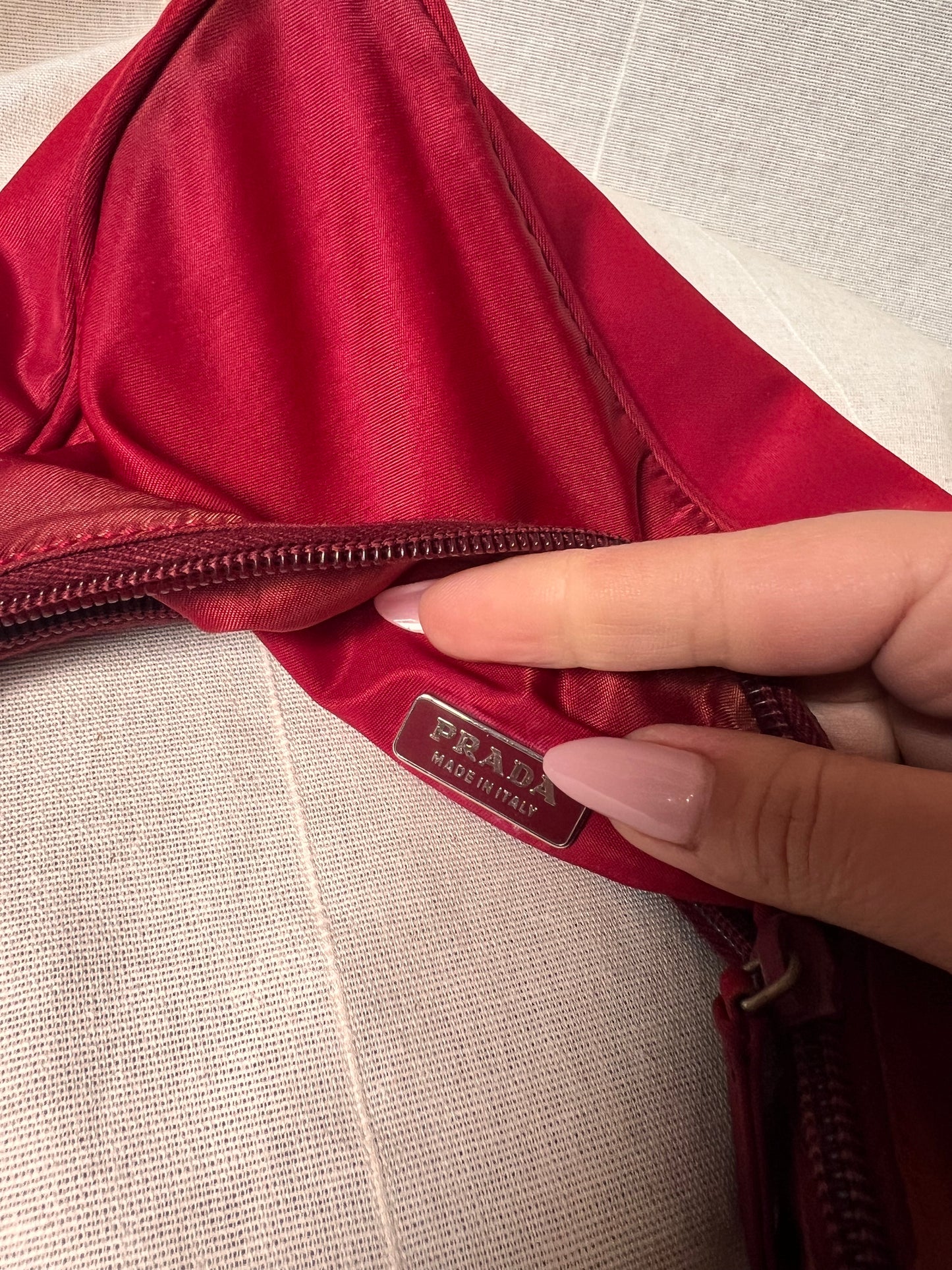 Prada  nylon Mini Bag - Rosso Iconico  leggi bio