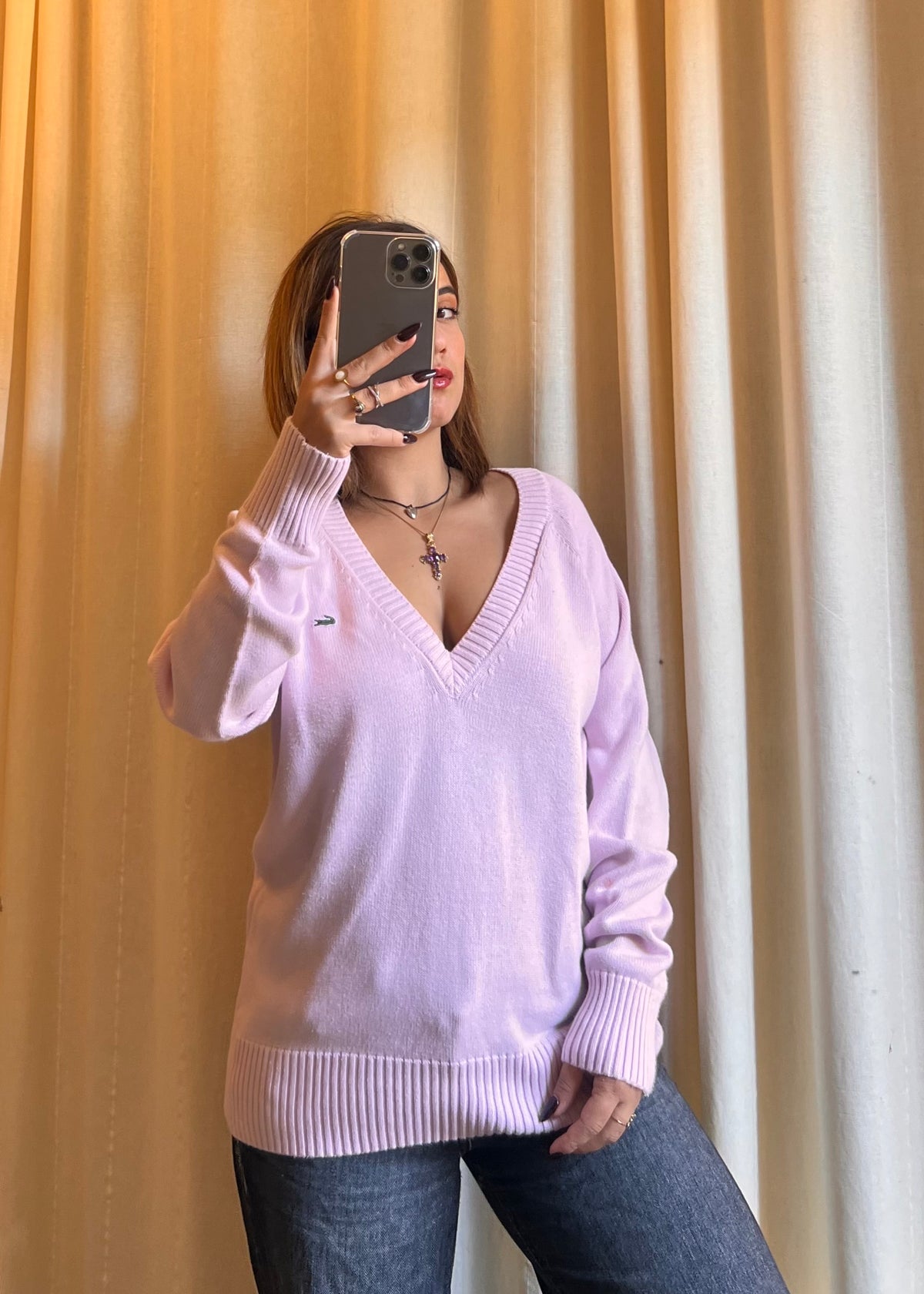 Maglione Lacoste in Cotone Rosa Chiaro con Scollo a V