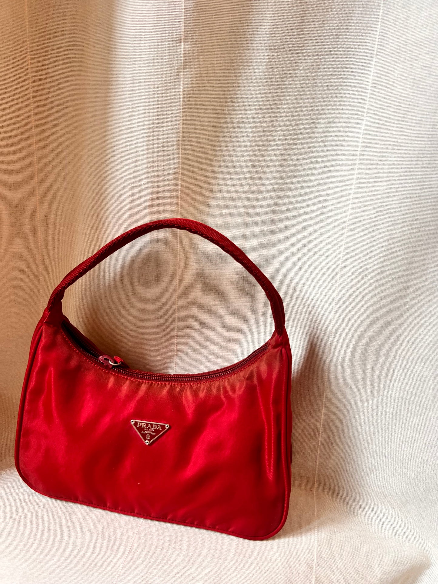 Prada  nylon Mini Bag - Rosso Iconico  leggi bio