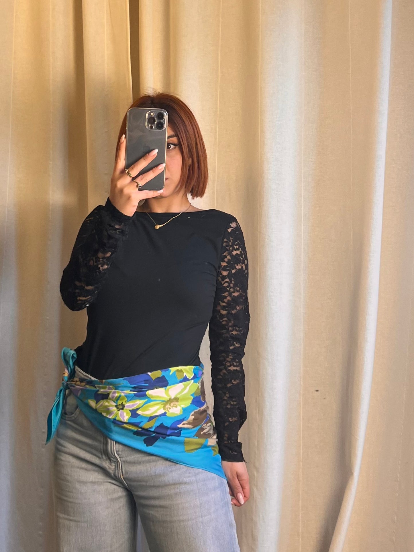 Foulard Christian Dior in Seta – Carré Floreale "Vibrant Bloom" (76x76)