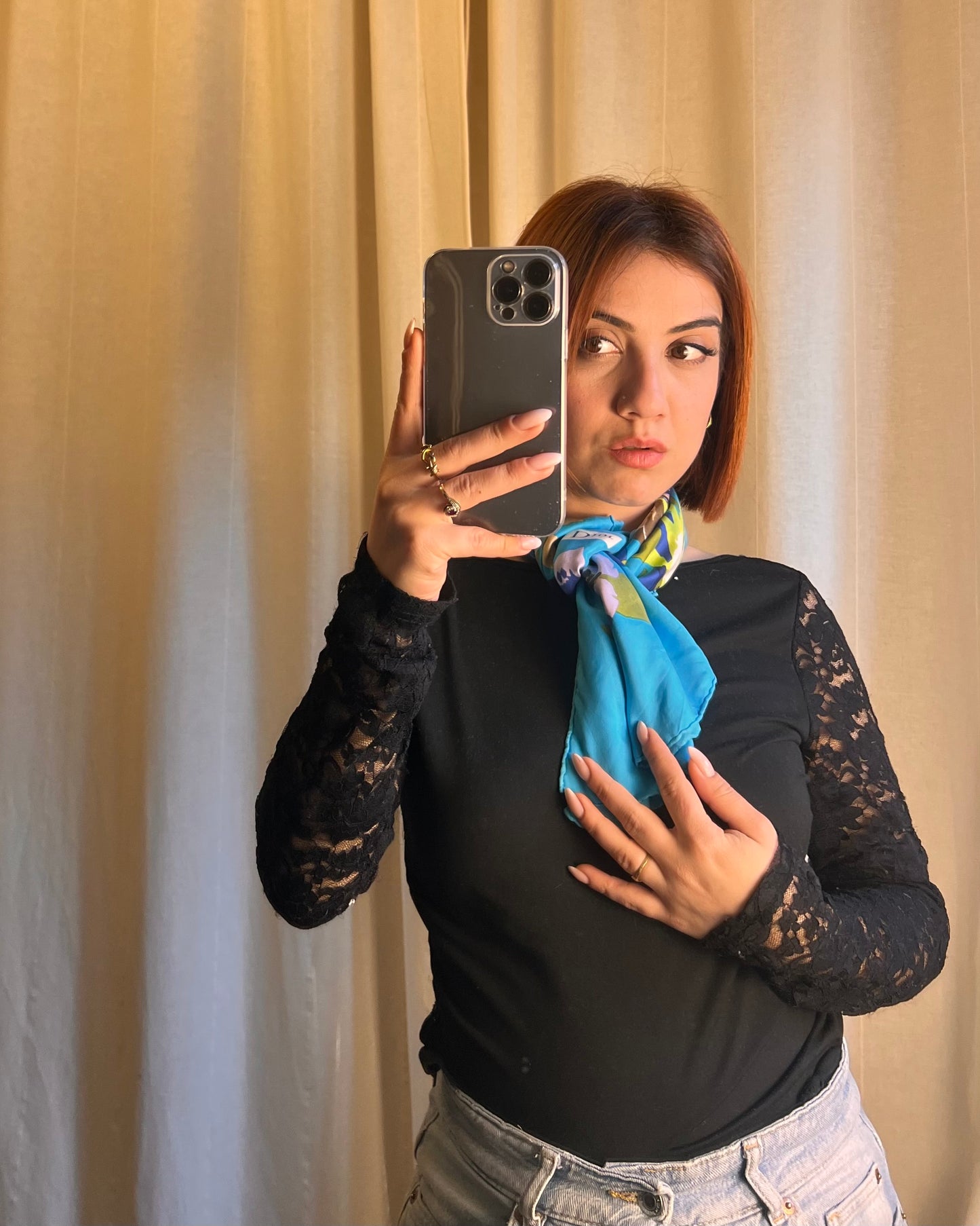 Foulard Christian Dior in Seta – Carré Floreale "Vibrant Bloom" (76x76)