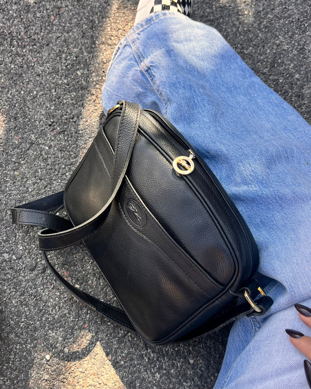 Borsa a Tracolla Vintage Longchamp in Pelle Granata – Nera