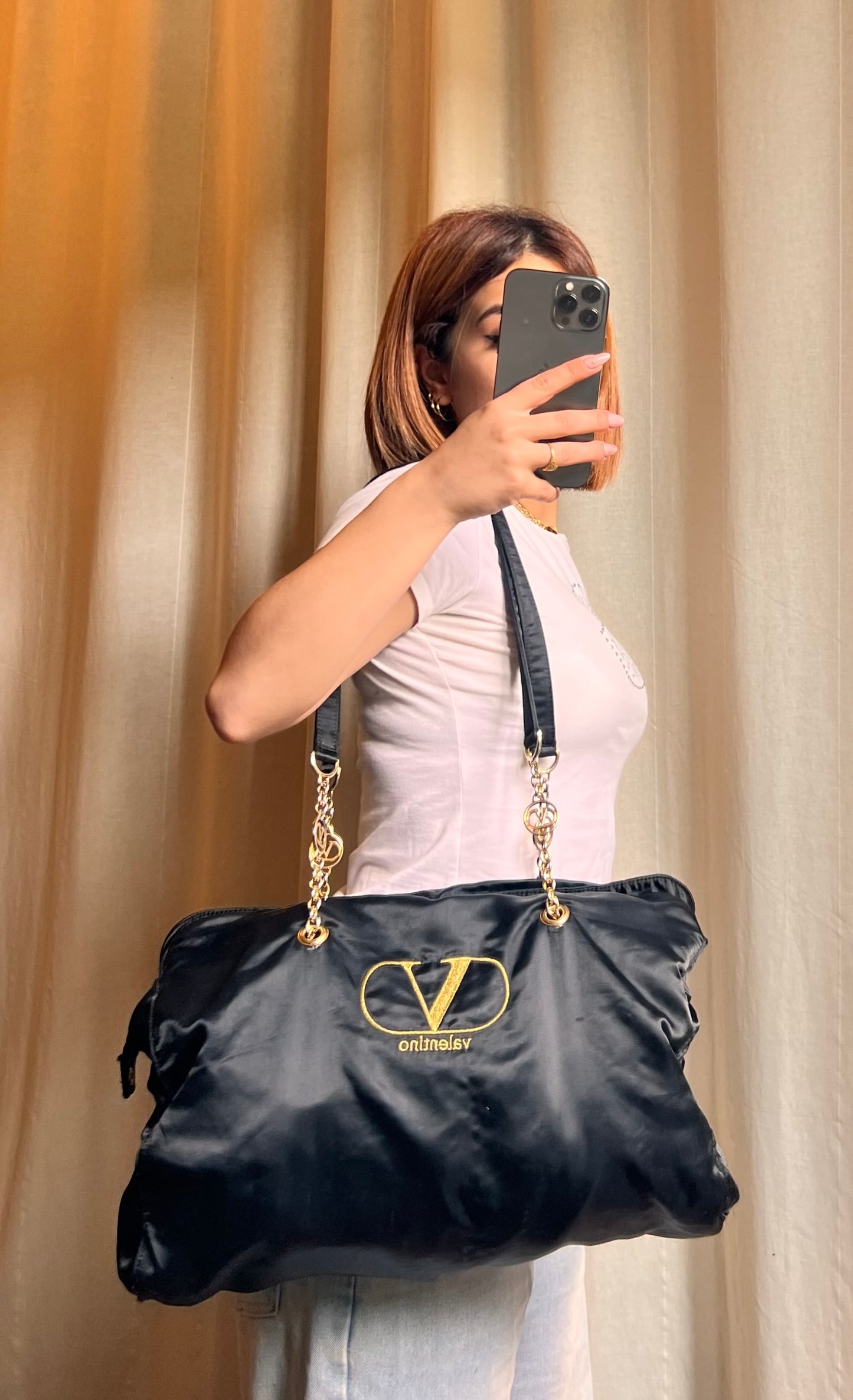 Valentino Garavani – Maxi Tote in Satin Nero