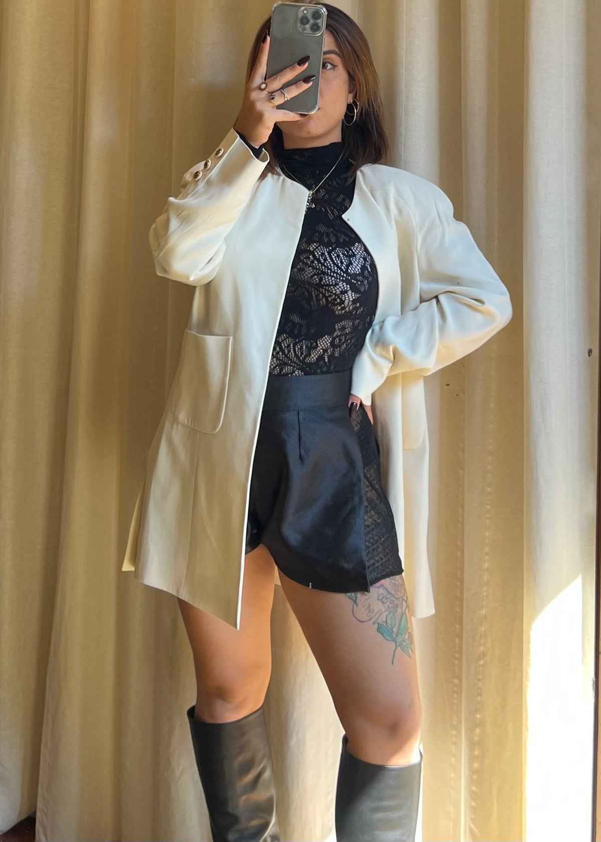 Blazer Vintage Valentino Miss V – Bianco Panna con Bottoni gioiello