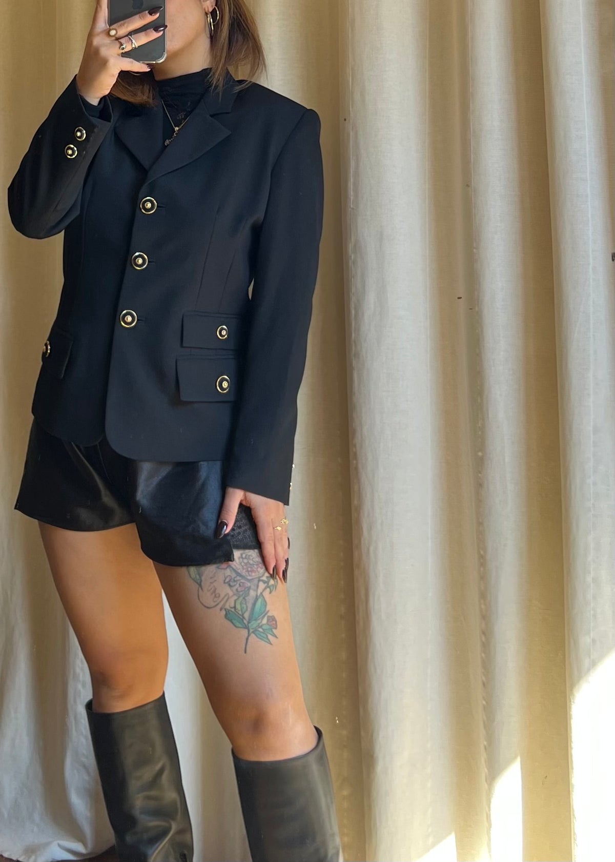 Blazer SportMax Nero con Bottoni Gioiello Gold & Black