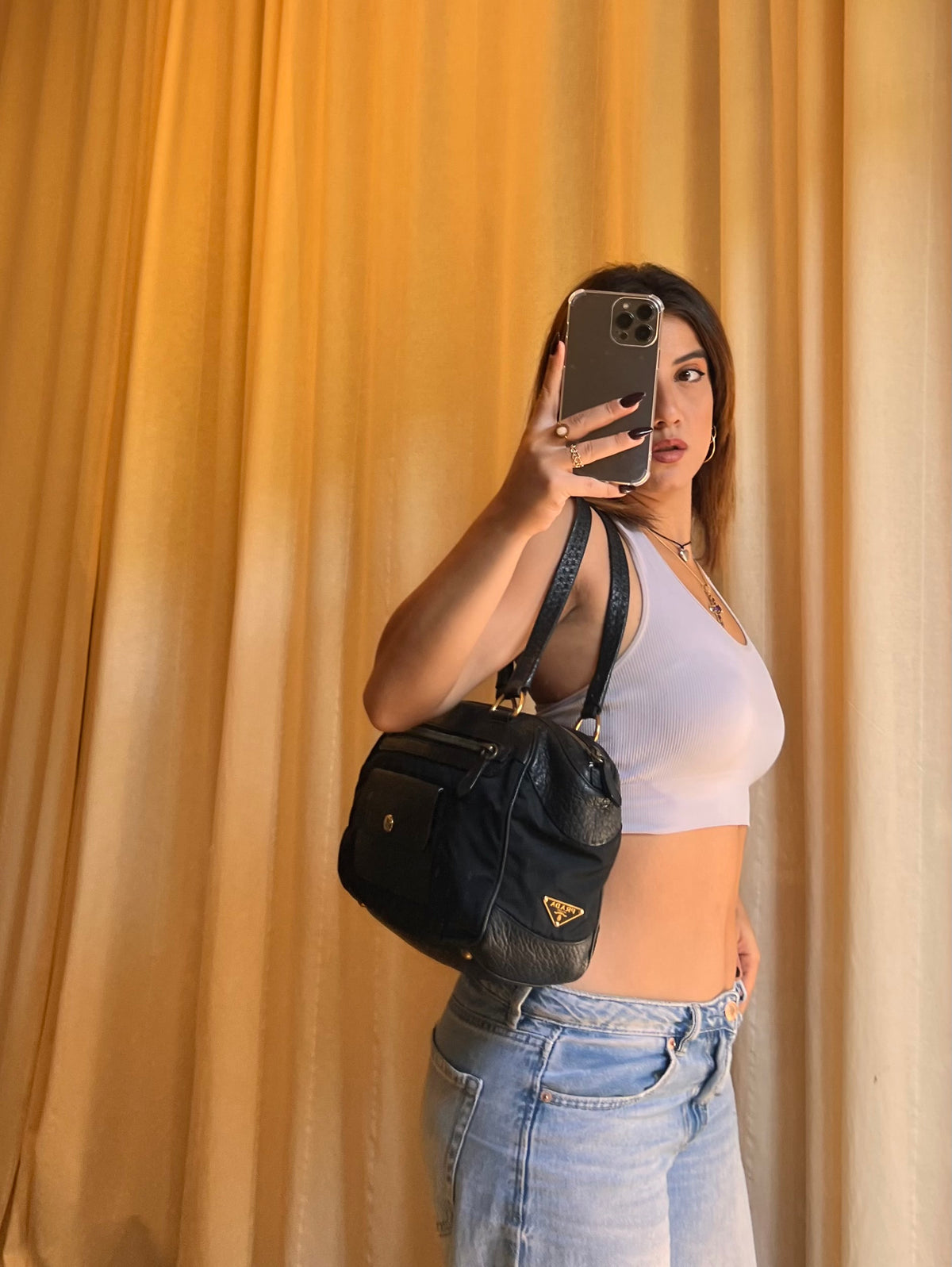 Borsa  Prada in Nylon e Pelle Martellata Nera con Dettagli Oro