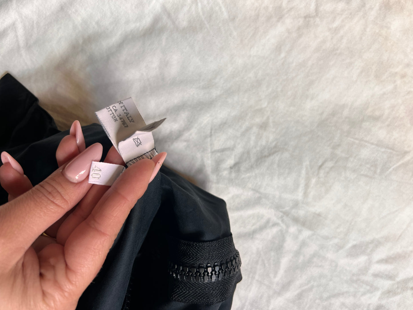 Miu Miu – Gonna Longuette Tecnica con Dettagli Zip (Vintage/Archivio)