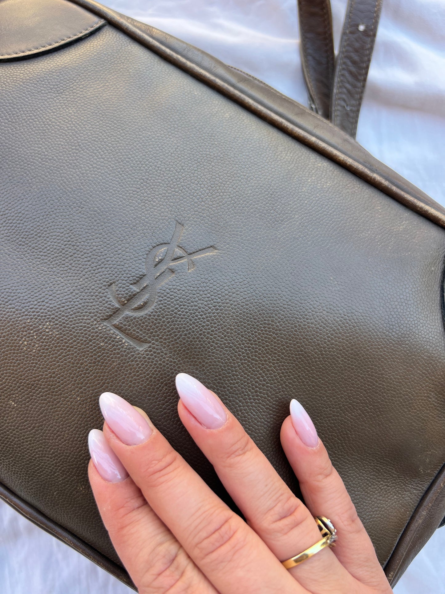 Splendida camera Bag  Vintage Yves Saint Laurent – Marrone fango
