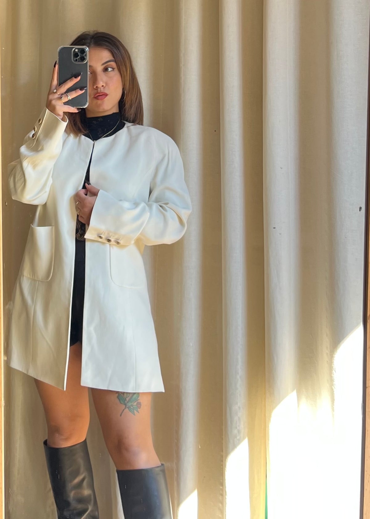 Blazer Vintage Valentino Miss V – Bianco Panna con Bottoni gioiello