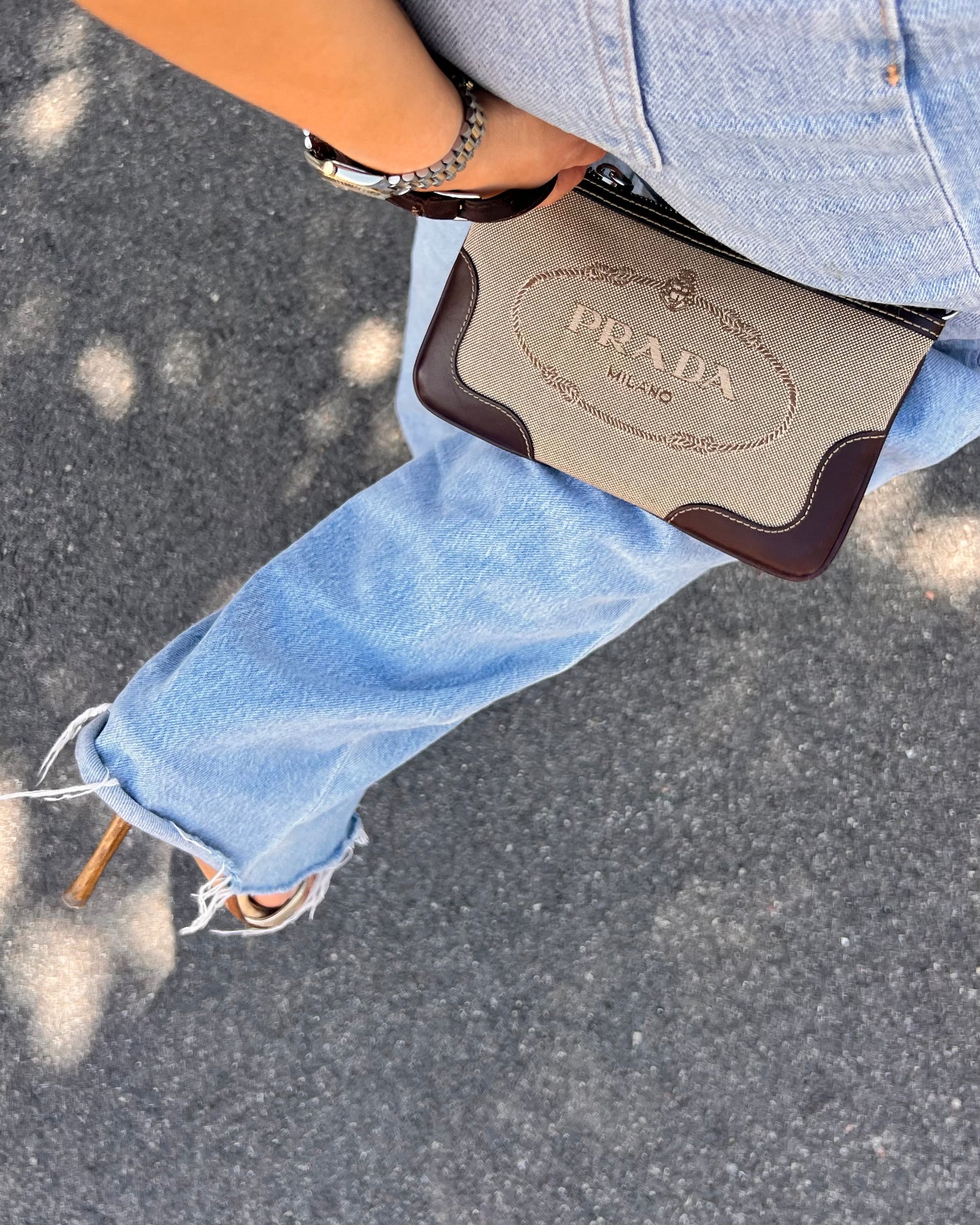 Baguette Prada Logo Jacquard in Tela e Pelle - Marrone/Beige