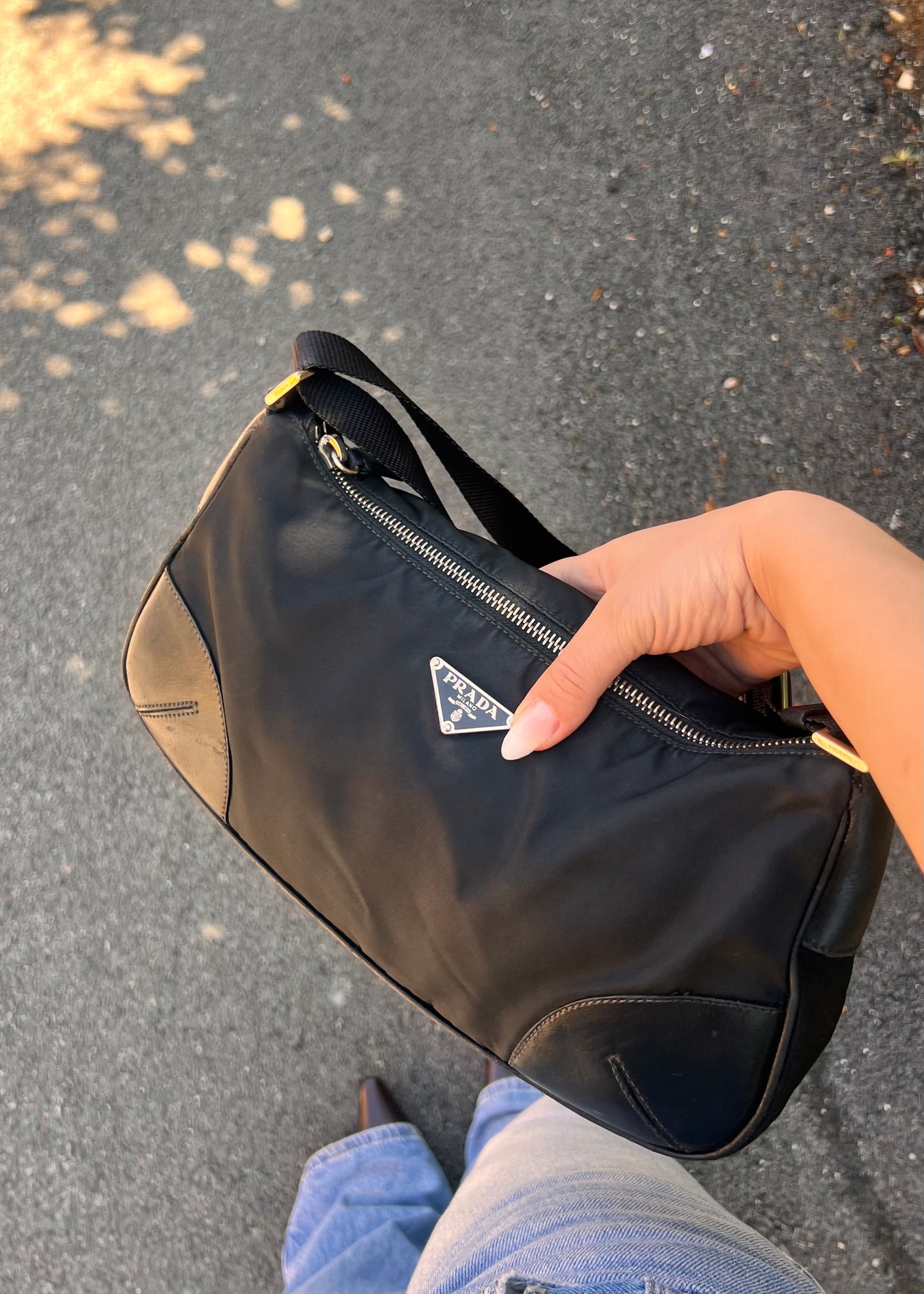 Borsa Hobo in Nylon e Pelle (Modello Re-Edition Style)