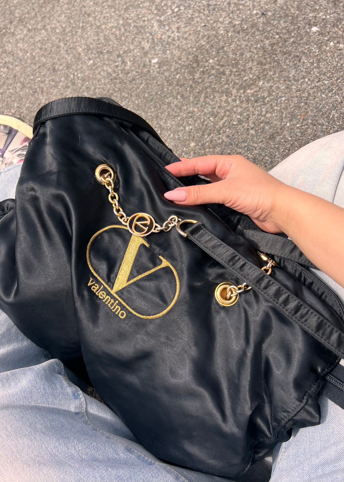 Valentino Garavani – Maxi Tote in Satin Nero