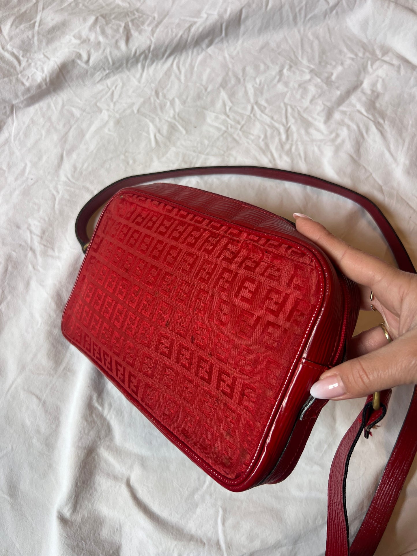 FENDI – Tracolla Vintage Camera Bag in Tessuto Zucca Rosso