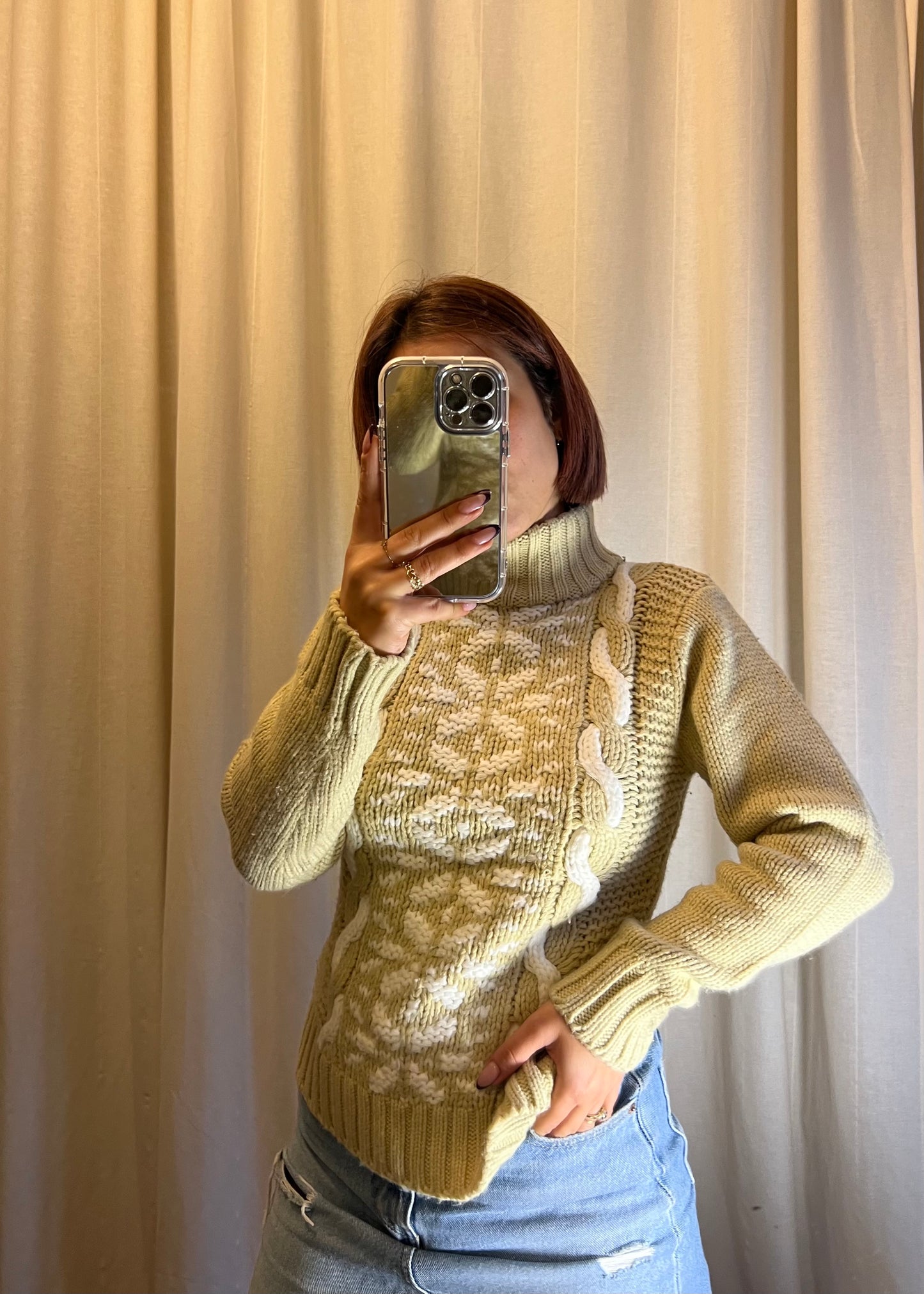 Maglione in lana a trecce