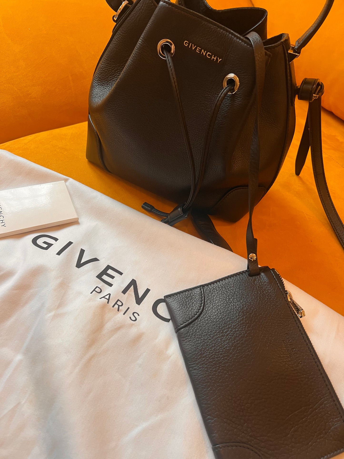 Borsa a secchiello Givenchy