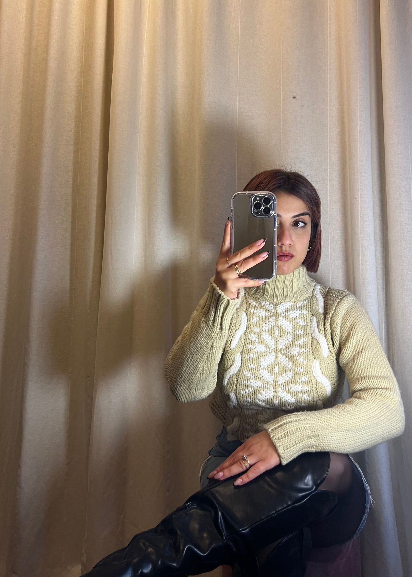 Maglione in lana a trecce