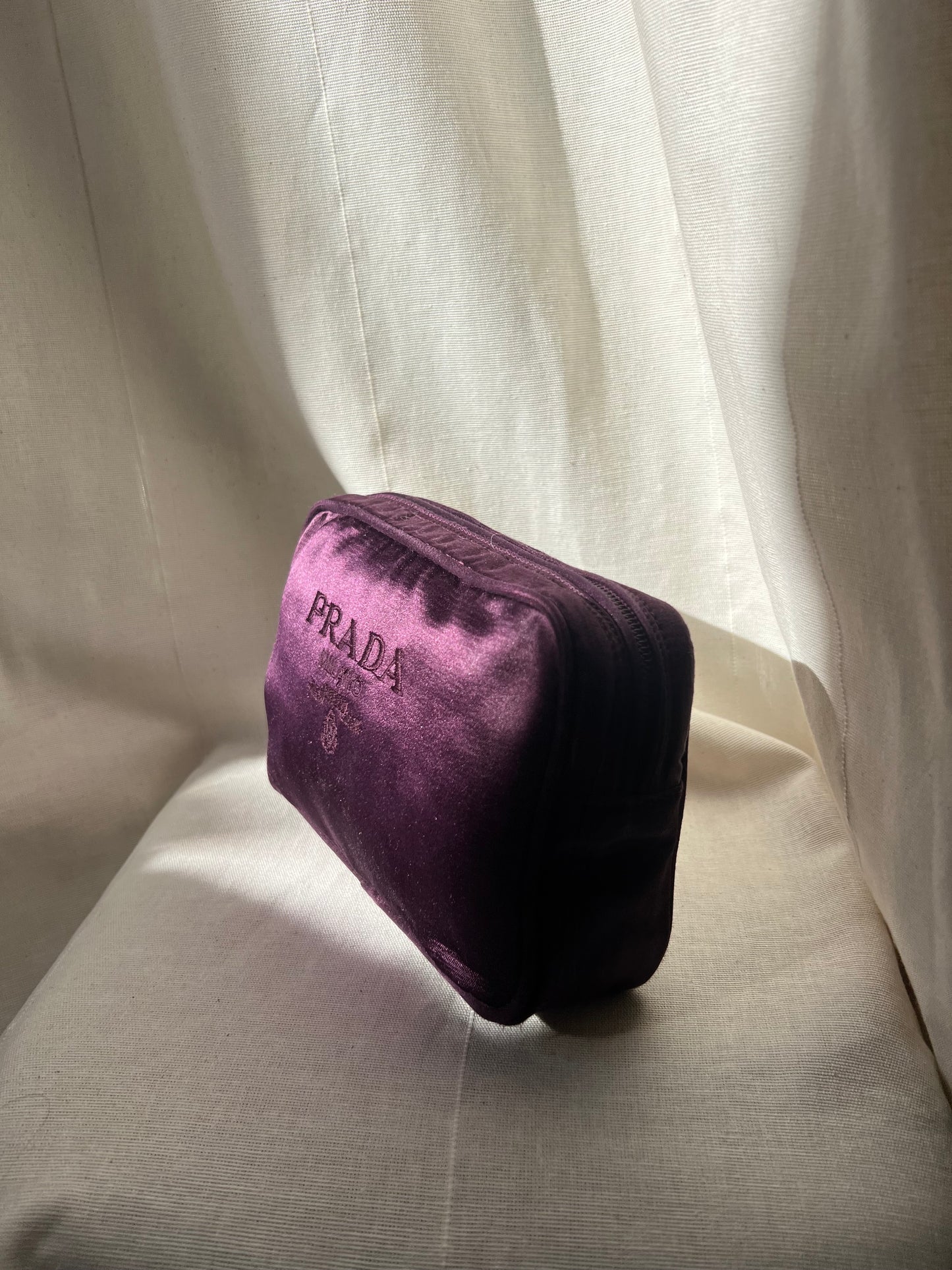 Pochette Prada in seta