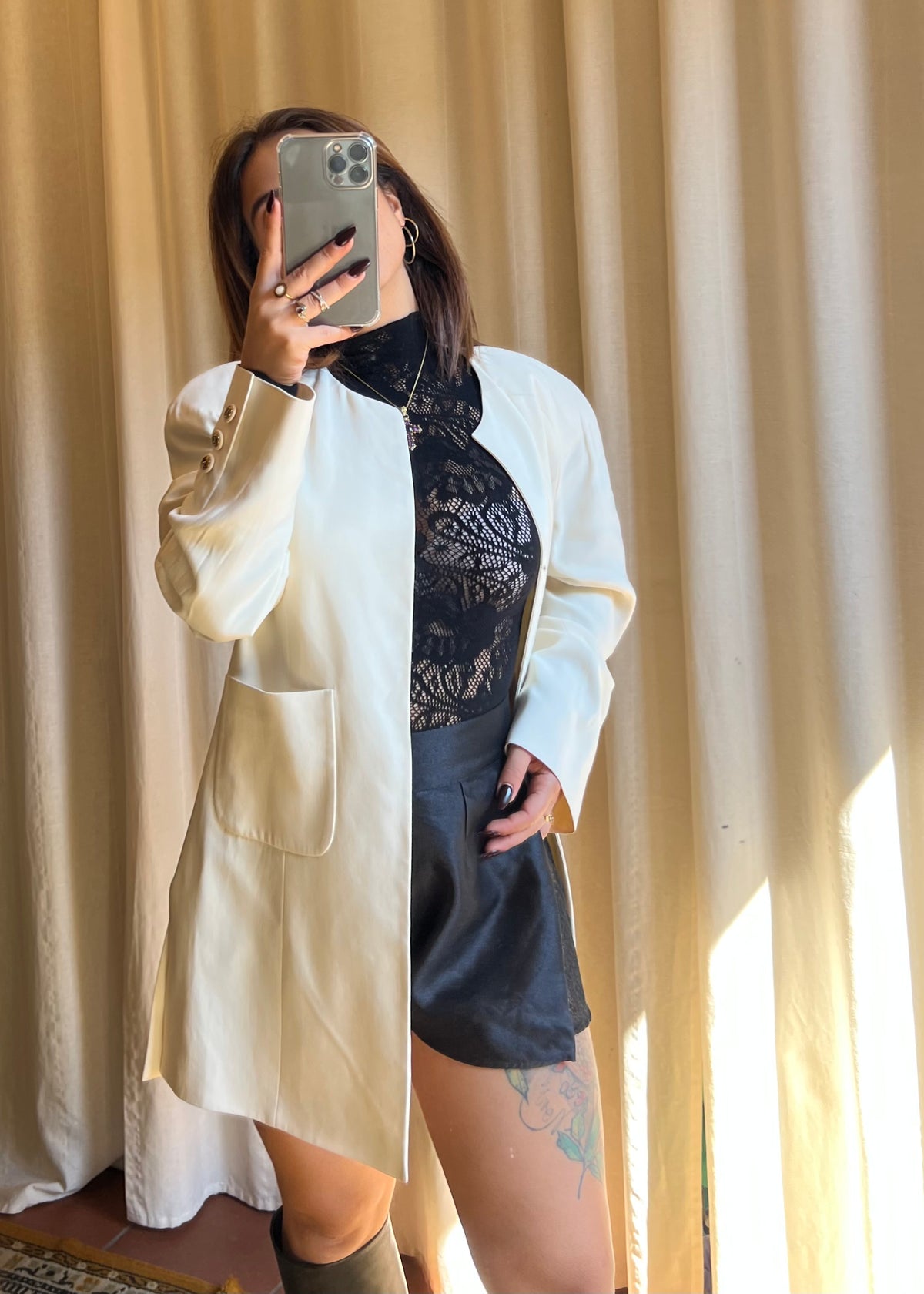 Blazer Vintage Valentino Miss V – Bianco Panna con Bottoni gioiello
